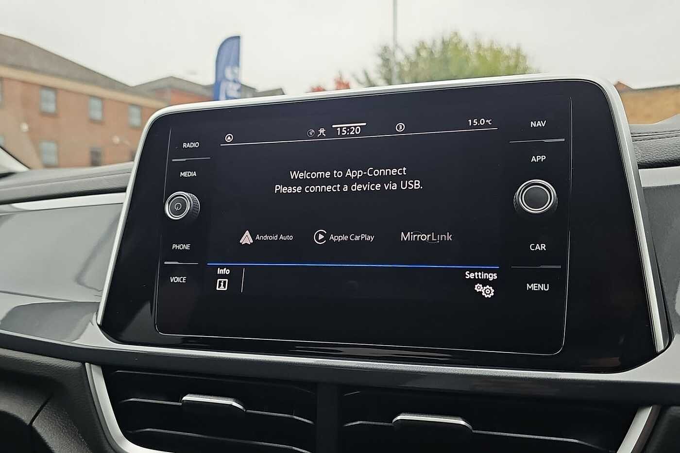 Used Volkswagen T-Roc 2023 for sale - 77599814: Photo 21