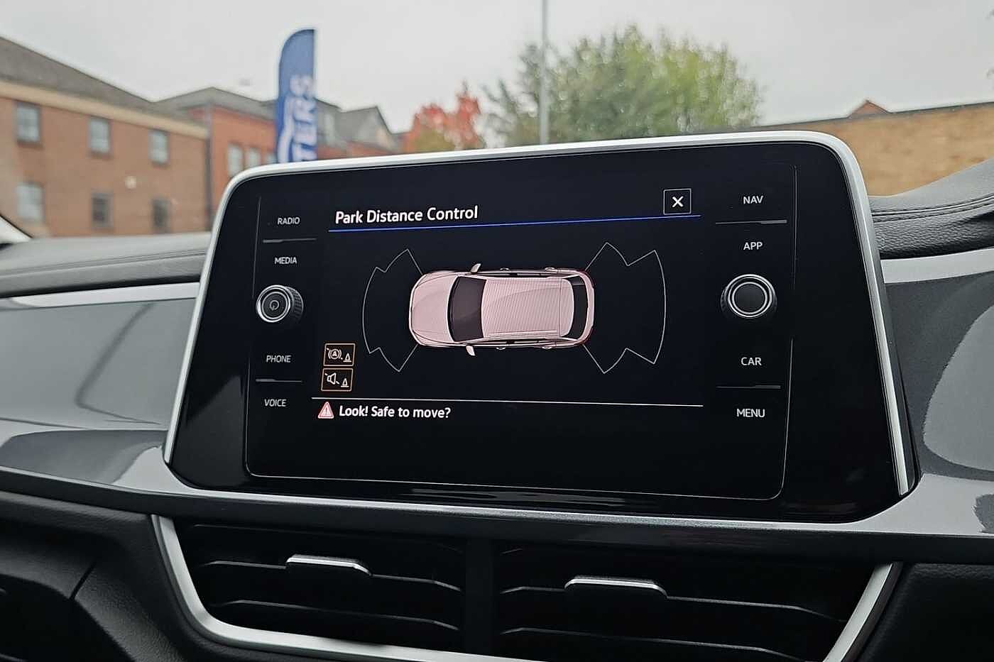 Used Volkswagen T-Roc 2023 for sale - 77599814: Photo 22