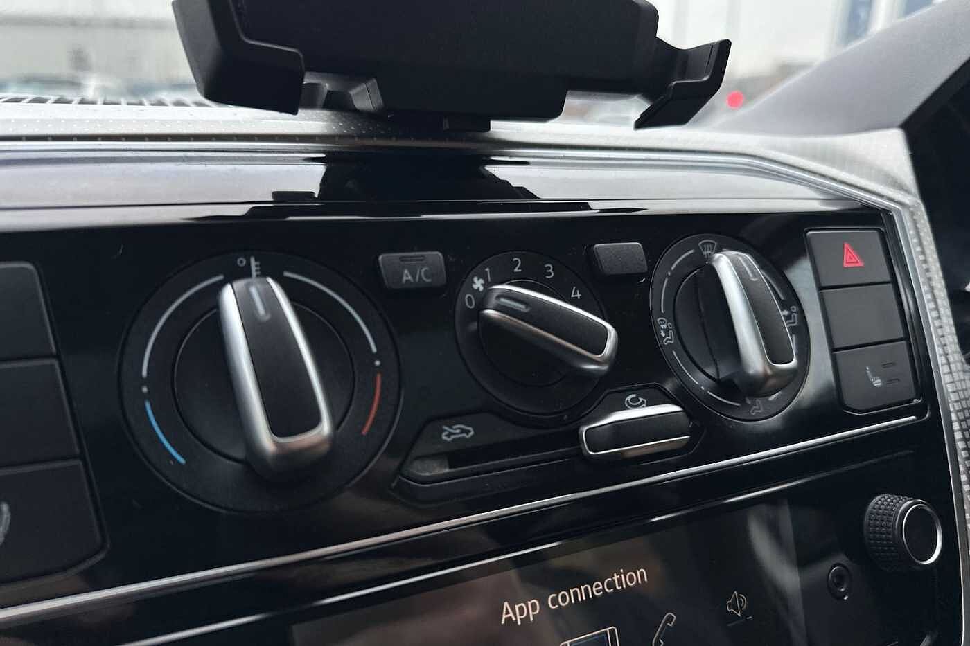 Used Volkswagen up! 2019 for sale - 77177543: Photo 19