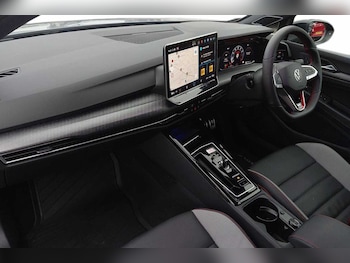 Used Volkswagen Golf 2025 for sale - 76837751: Photo