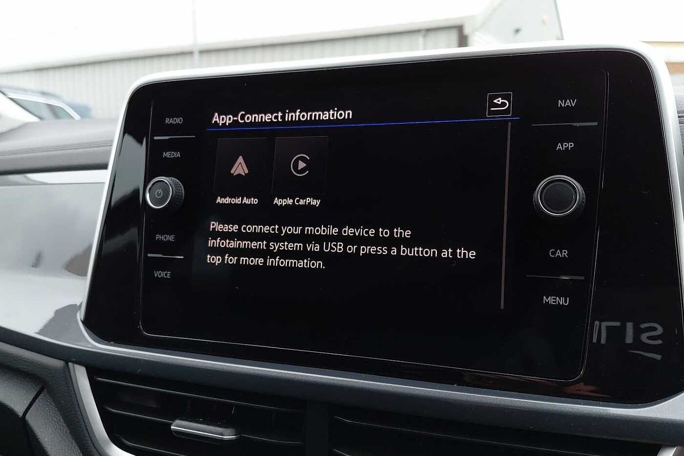 Used Volkswagen T-Roc 2025 for sale - 77177441: Photo 14