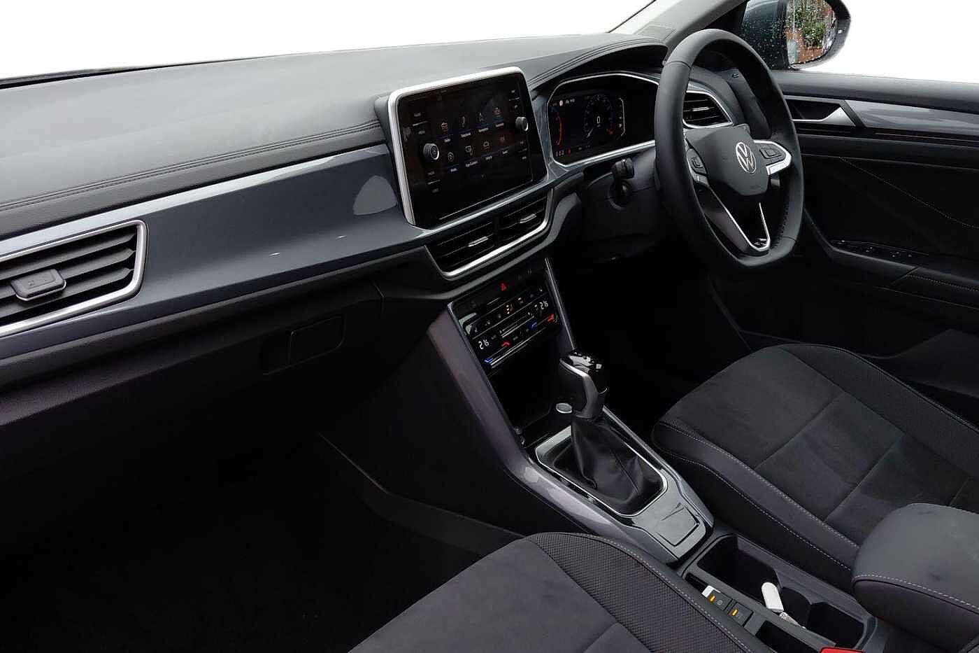 Used Volkswagen T-Roc 2025 for sale - 77177441: Photo 2