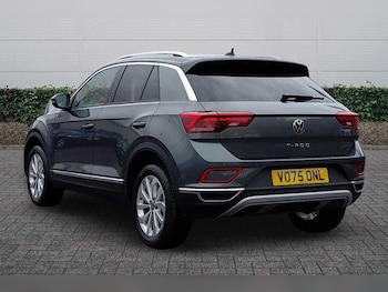 Used Volkswagen T-Roc 2025 for sale - 77177441: Photo