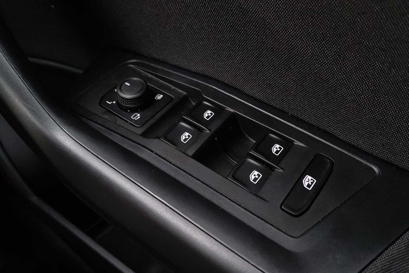 Used Volkswagen T-Roc 2023 for sale - 77177076: Photo 18