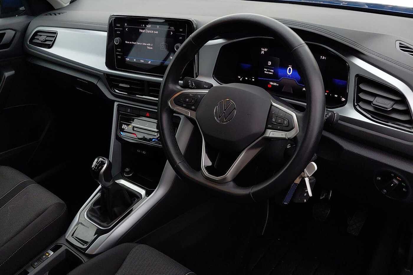 Used Volkswagen T-Roc 2023 for sale - 77177076: Photo 6