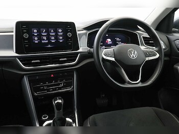 Used Volkswagen T-Roc 2024 for sale - 78418247: Photo