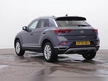 Used Volkswagen T-Roc 2024 for sale - 78418247: Photo