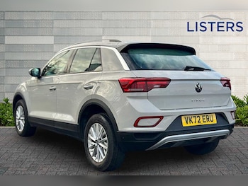 Used Volkswagen T-Roc 2022 for sale - 76800420: Photo