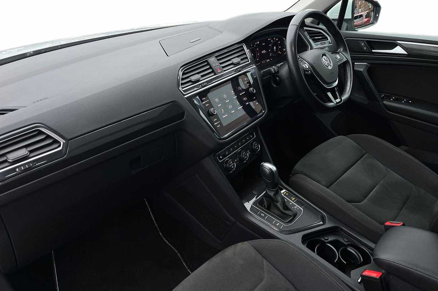 Used Volkswagen Tiguan 2020 for sale - 77177087: Photo 2