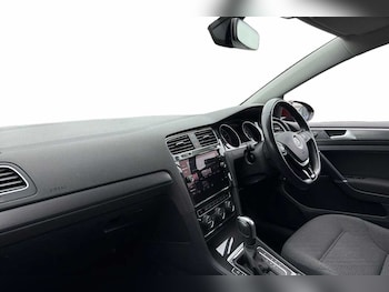 Used Volkswagen Golf 2020 for sale - 78760481: Photo