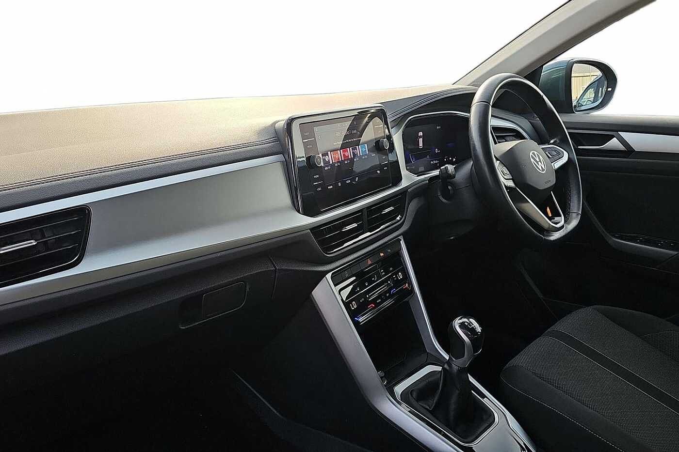 Used Volkswagen T-Roc 2022 for sale - 76111681: Photo 2