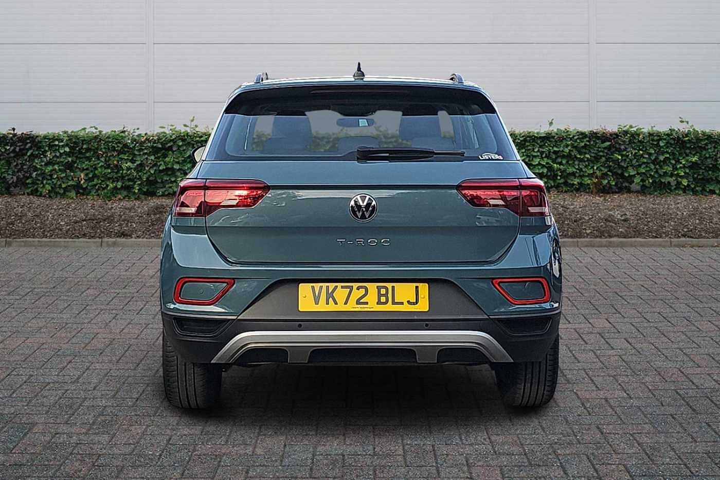 Used Volkswagen T-Roc 2022 for sale - 76111681: Photo 8