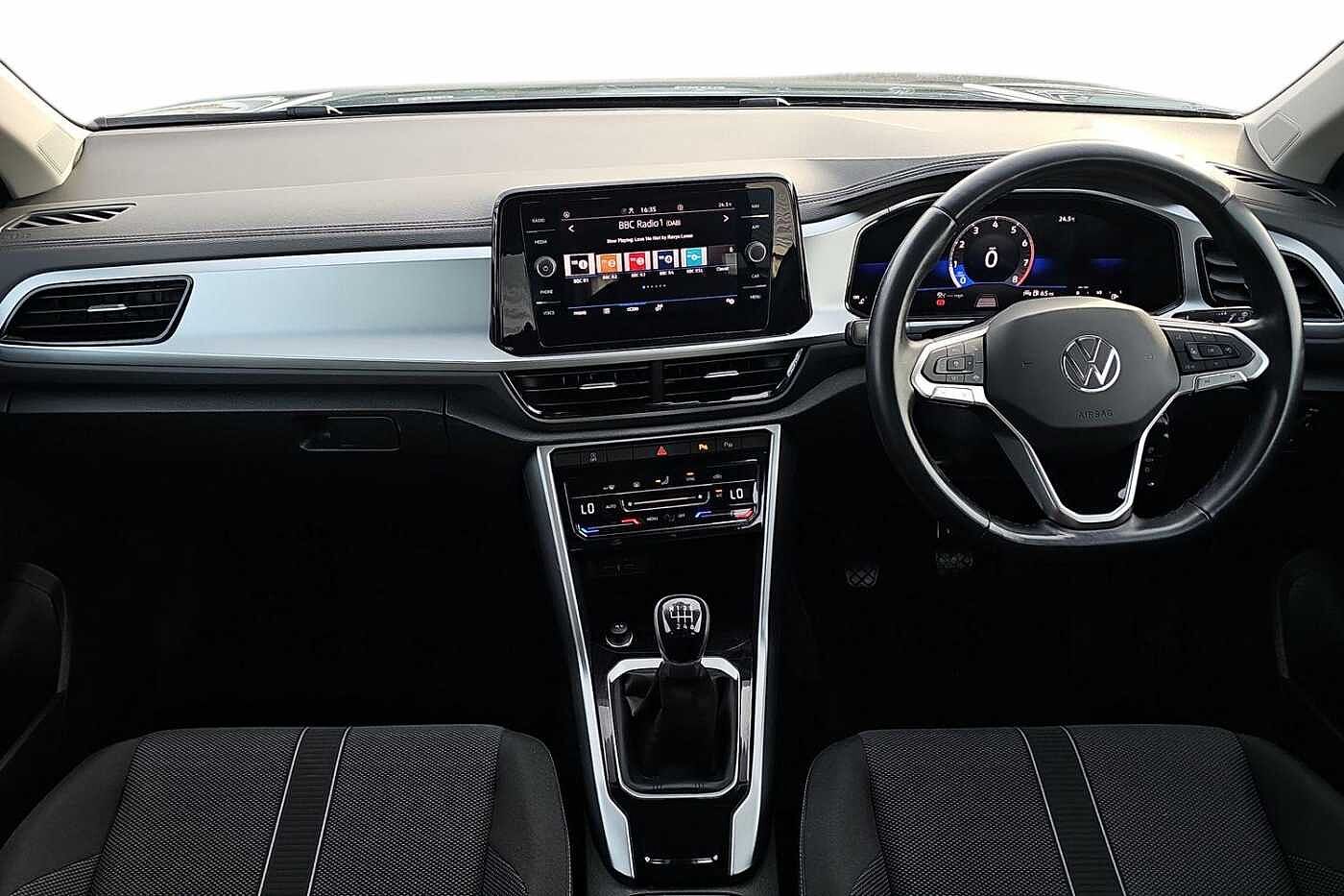 Used Volkswagen T-Roc 2022 for sale - 76111681: Photo 9