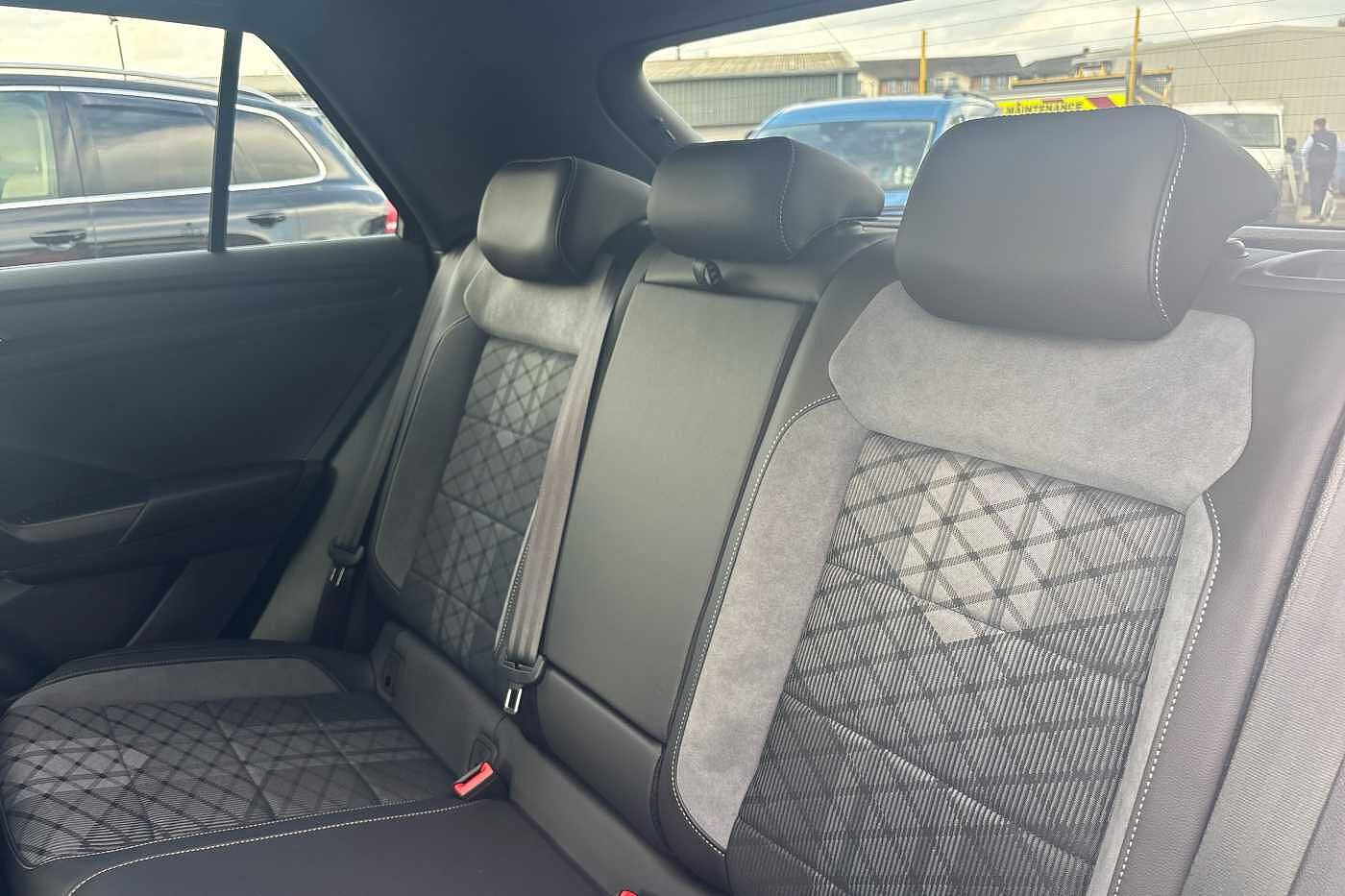 Used Volkswagen T-Roc 2025 for sale - 76110674: Photo 11