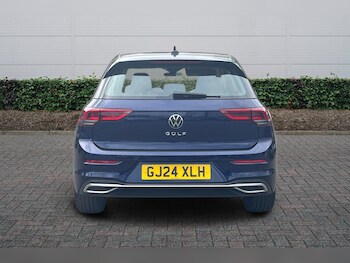 Used Volkswagen Golf 2024 for sale - 78172149: Photo