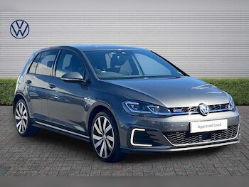 Used Volkswagen Golf 2020 for sale - 78063329: Photo