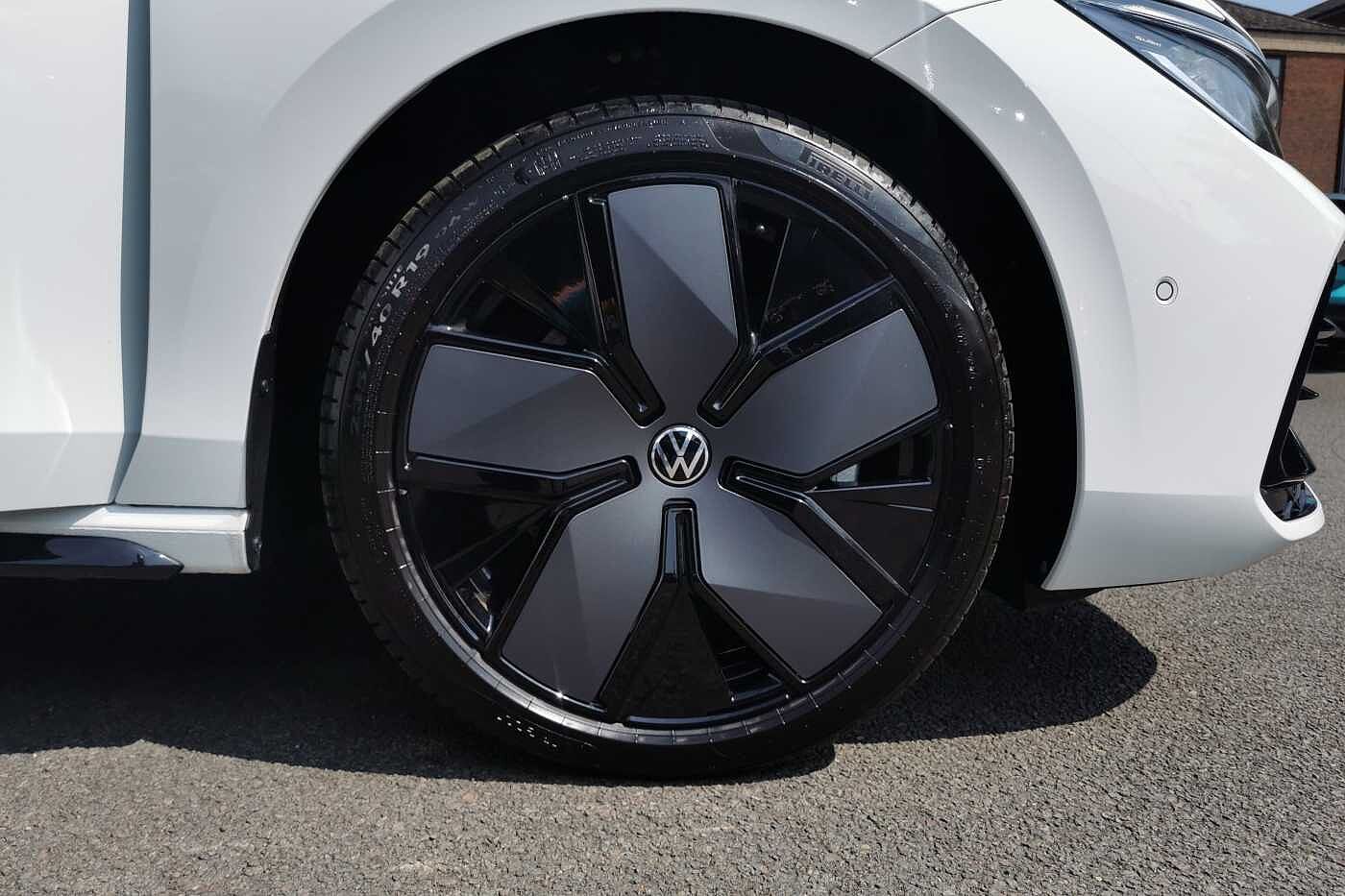 Used Volkswagen Passat 2025 for sale - 76110475: Photo 5