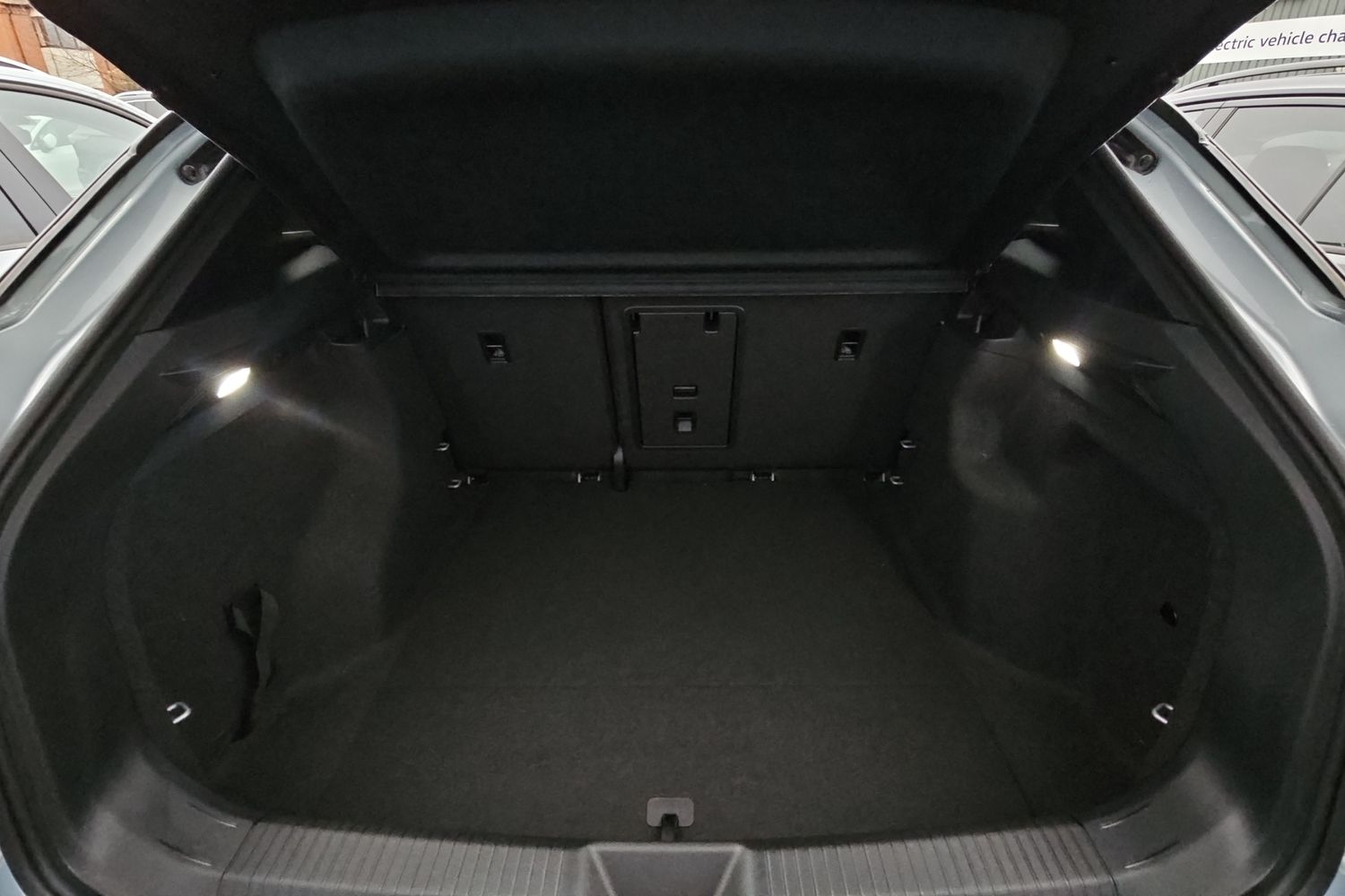 Used Volkswagen ID.4 2025 for sale - 76837737: Photo 10