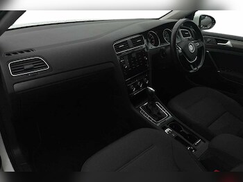 Used Volkswagen Golf 2020 for sale - 77307143: Photo