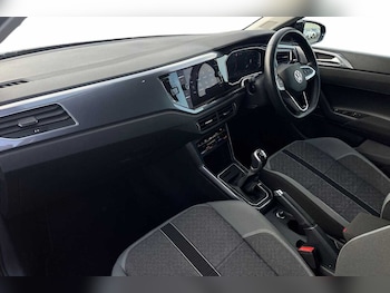 Used Volkswagen Polo 2024 for sale - 79554680: Photo