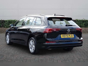 Used Volkswagen Golf 2025 for sale - 76410234: Photo