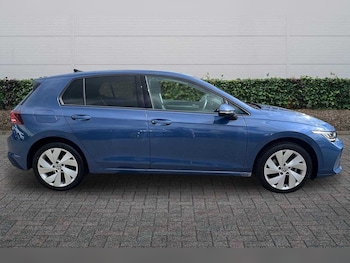Used Volkswagen Golf 2024 for sale - 78021688: Photo