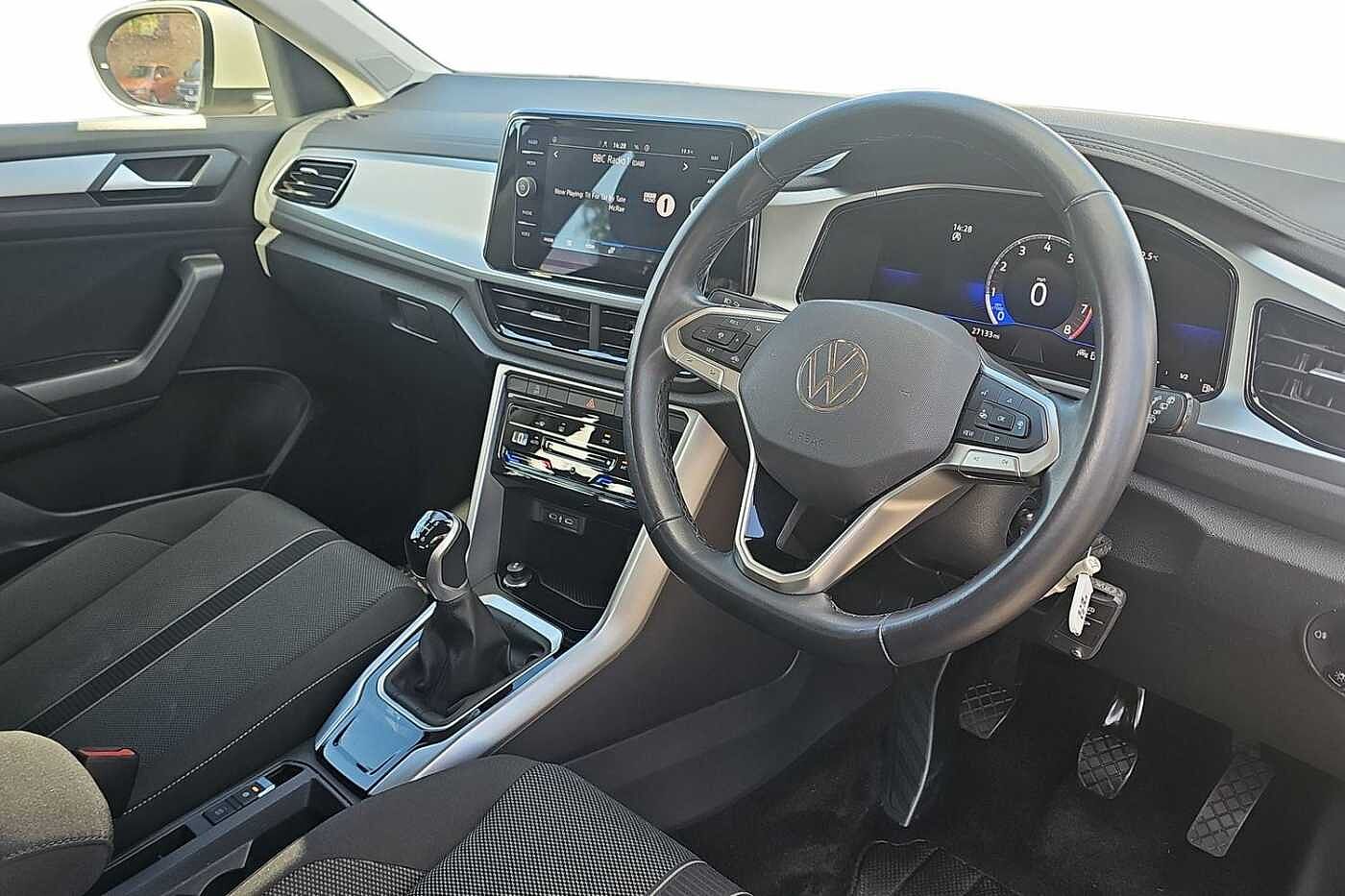 Used Volkswagen T-Roc 2023 for sale - 76111354: Photo 6