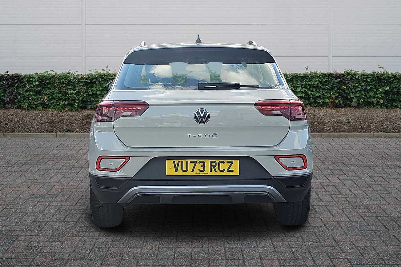 Used Volkswagen T-Roc 2023 for sale - 76111354: Photo 8