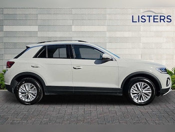 Used Volkswagen T-Roc 2022 for sale - 76110799: Photo 4