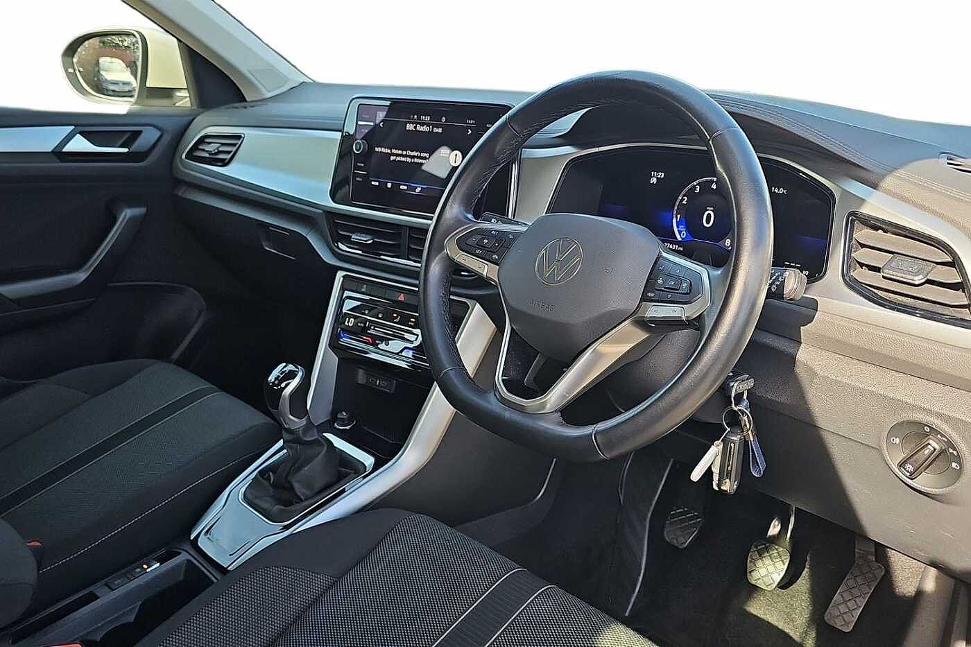 Used Volkswagen T-Roc 2022 for sale - 76110799: Photo 6