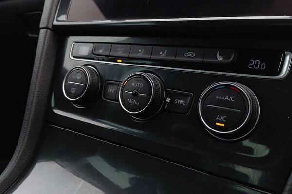 Used Volkswagen Golf 2020 for sale - 76111725: Photo 18
