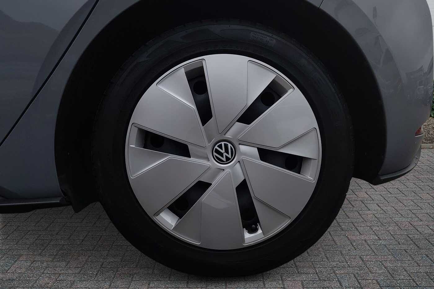 Used Volkswagen ID.3 2021 for sale - 76635335: Photo 5