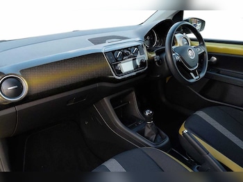 Used Volkswagen up! 2018 for sale - 76359831: Photo