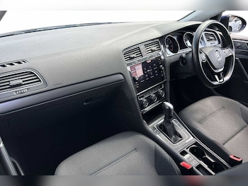 Used Volkswagen Golf 2019 for sale - 79269662: Photo