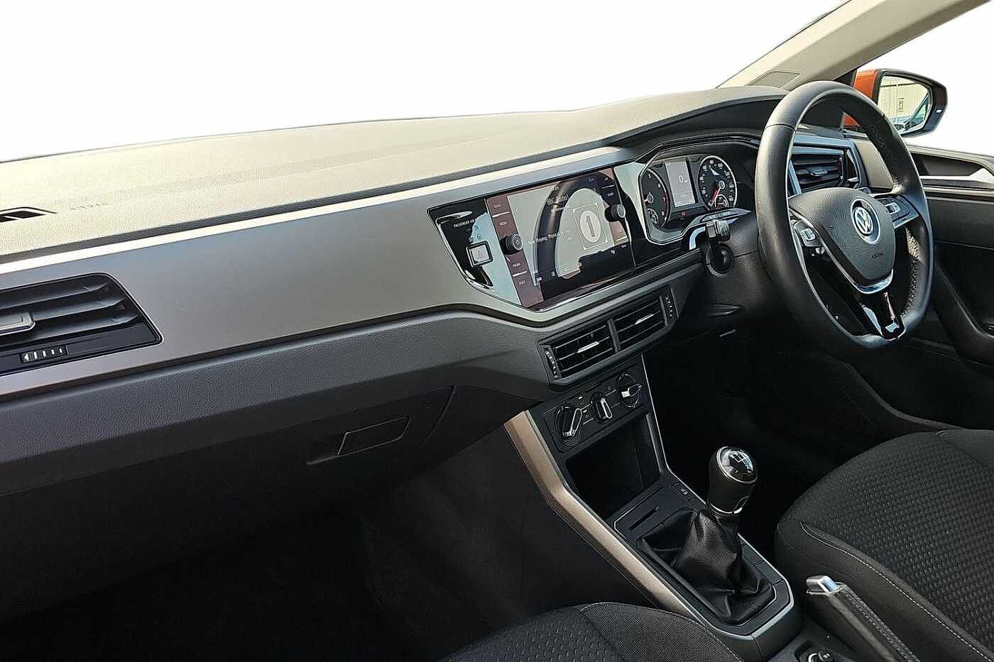Used Volkswagen Polo 2018 for sale - 76110805: Photo 2