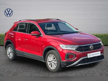 Used Volkswagen T-Roc 2024 for sale - 79510333: Photo