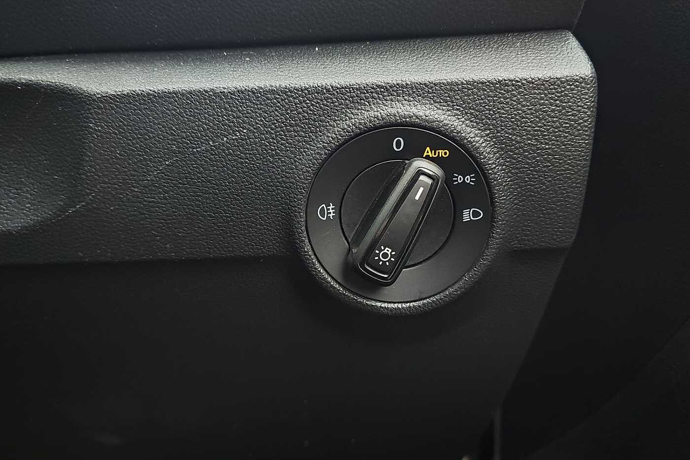 Used Volkswagen T-Roc 2023 for sale - 76111482: Photo 17