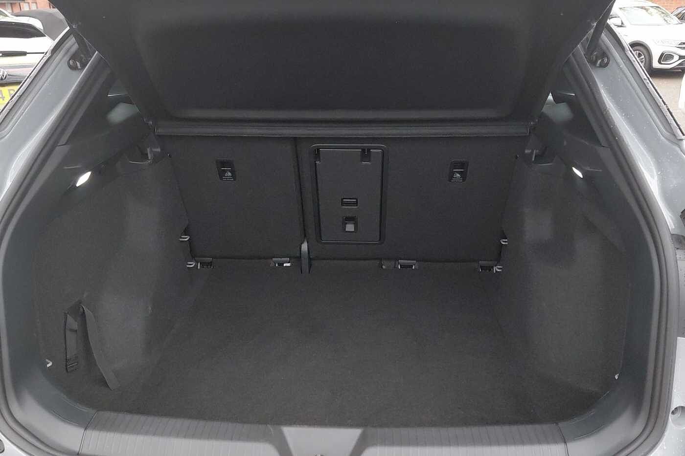 Used Volkswagen ID.4 2023 for sale - 76647373: Photo 11