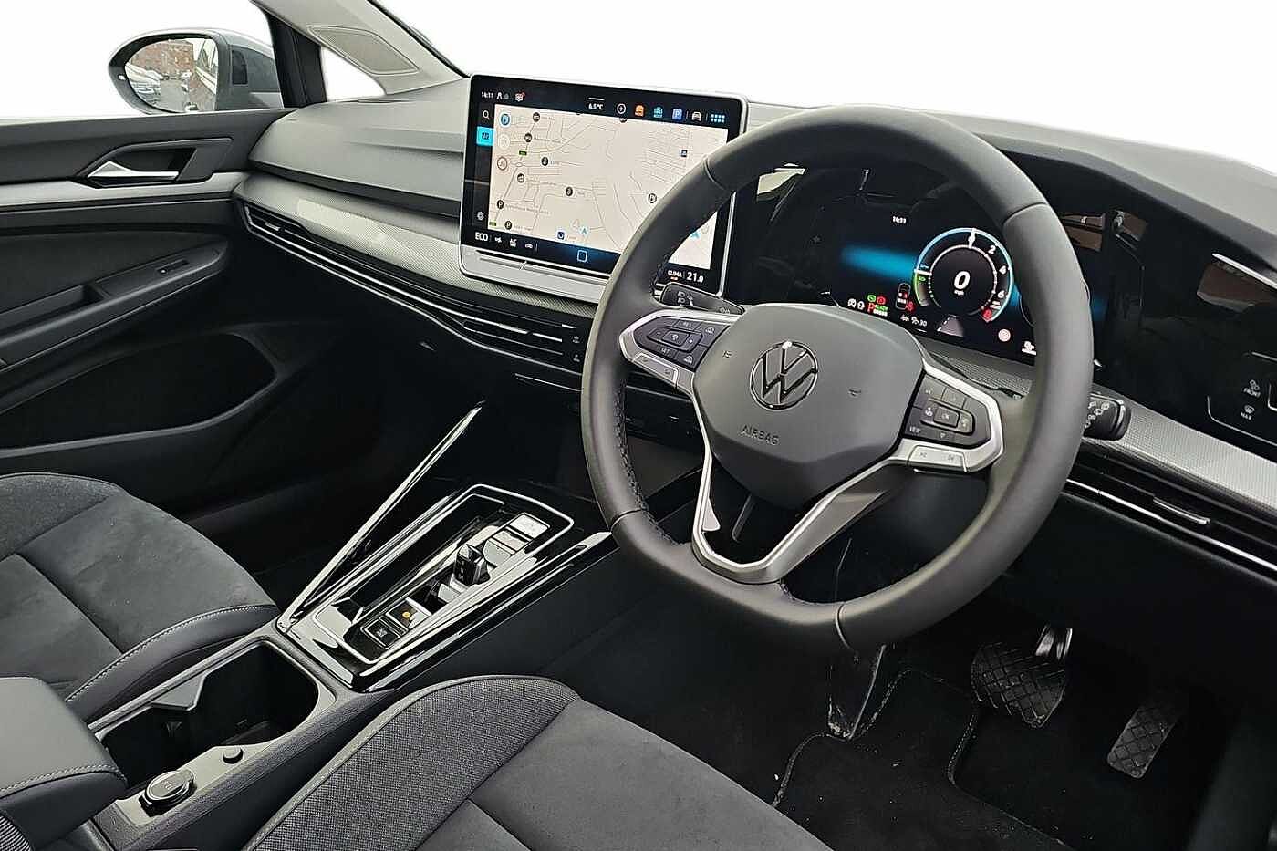 Used Volkswagen Golf 2025 for sale - 77176958: Photo 6