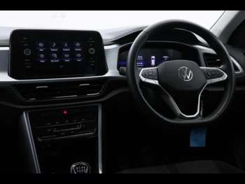Used Volkswagen T-Roc 2024 for sale - 74839175: Photo