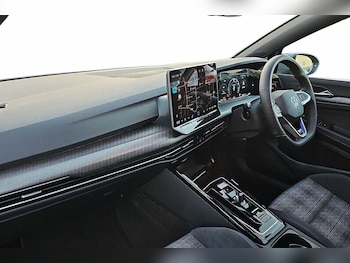 Used Volkswagen Golf 2025 for sale - 76692710: Photo