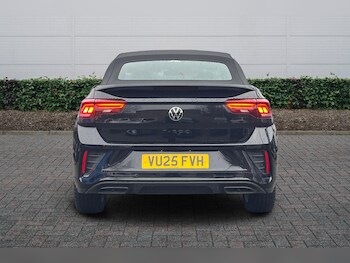 Used Volkswagen T-Roc 2025 for sale - 77292937: Photo