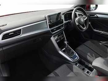 Used Volkswagen T-Roc 2026 for sale - 78102432: Photo