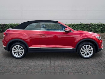 Used Volkswagen T-Roc 2026 for sale - 78102432: Photo