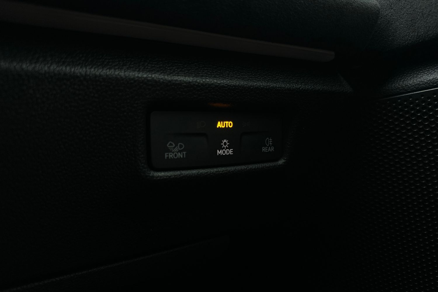 Used Volkswagen Touran 2026 for sale - 77177186: Photo 21