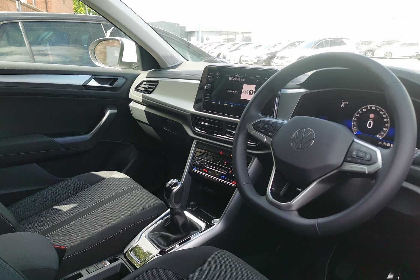Used Volkswagen T-Roc 2025 for sale - 76110704: Photo 6