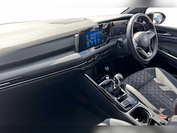 Used Volkswagen Golf 2024 for sale - 79077278: Photo