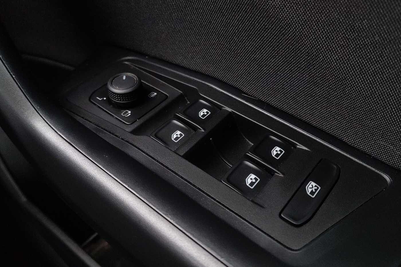 Used Volkswagen T-Roc 2023 for sale - 76241251: Photo 18