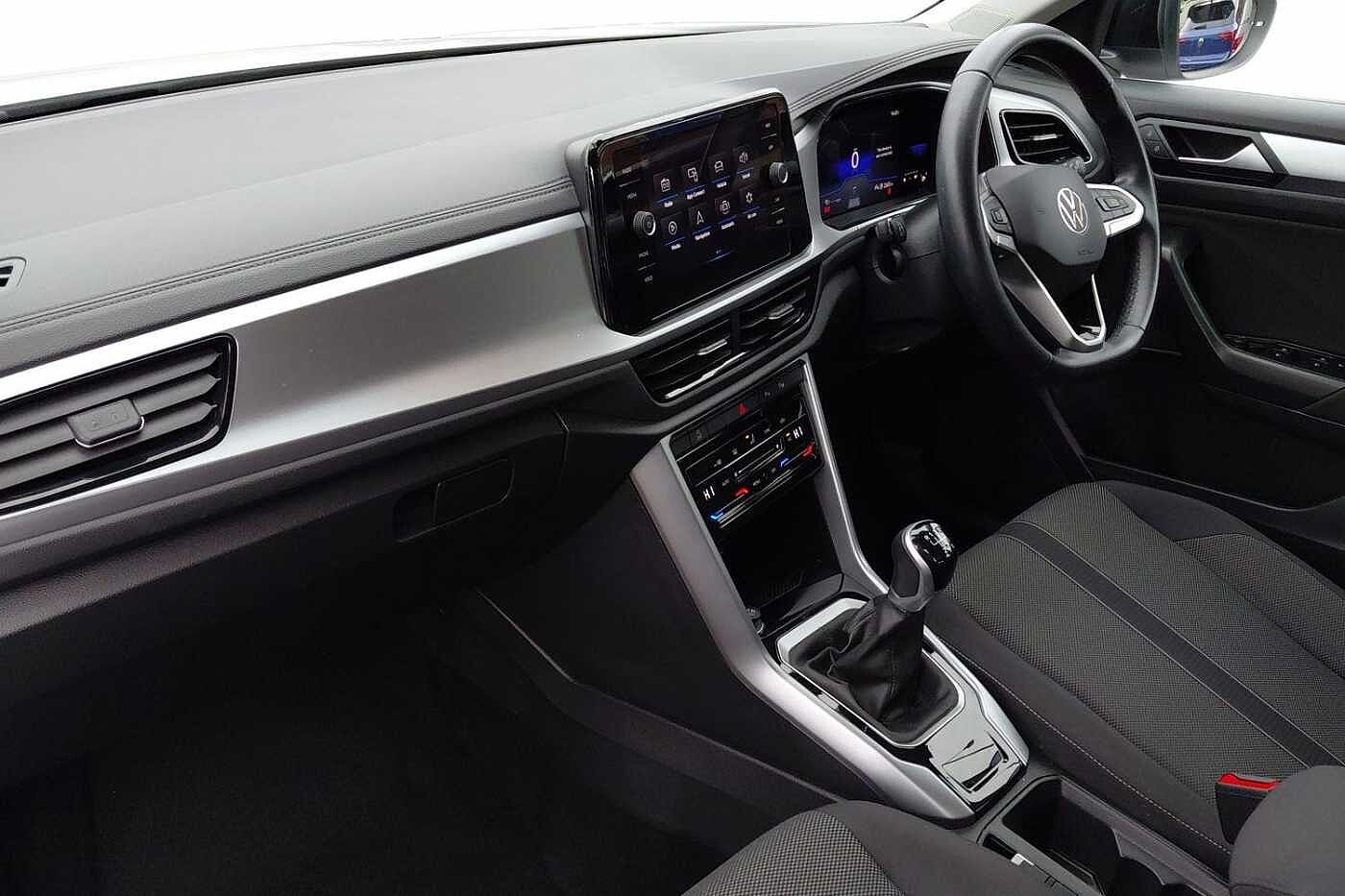 Used Volkswagen T-Roc 2023 for sale - 76241251: Photo 2