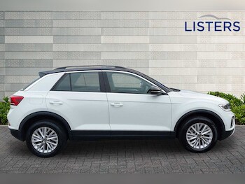 Used Volkswagen T-Roc 2023 for sale - 76241251: Photo